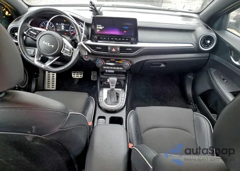 2023 Kia Forte Gt Line z USA, uszkodzony, nr VIN 3KPF54AD4PE569116